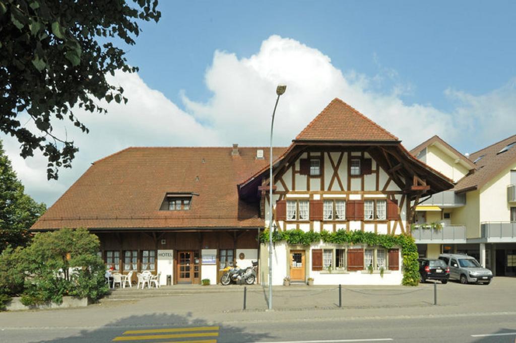 Gasthof Buhl Hotel Schwarzenburg Bagian luar foto